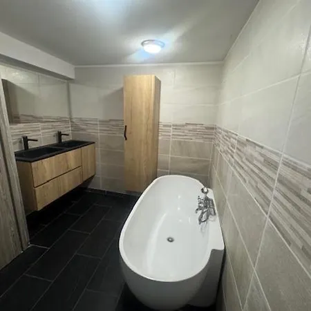 Maison A La Campagne * Cleyrac