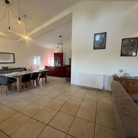 Dom wakacyjny Maison A La Campagne